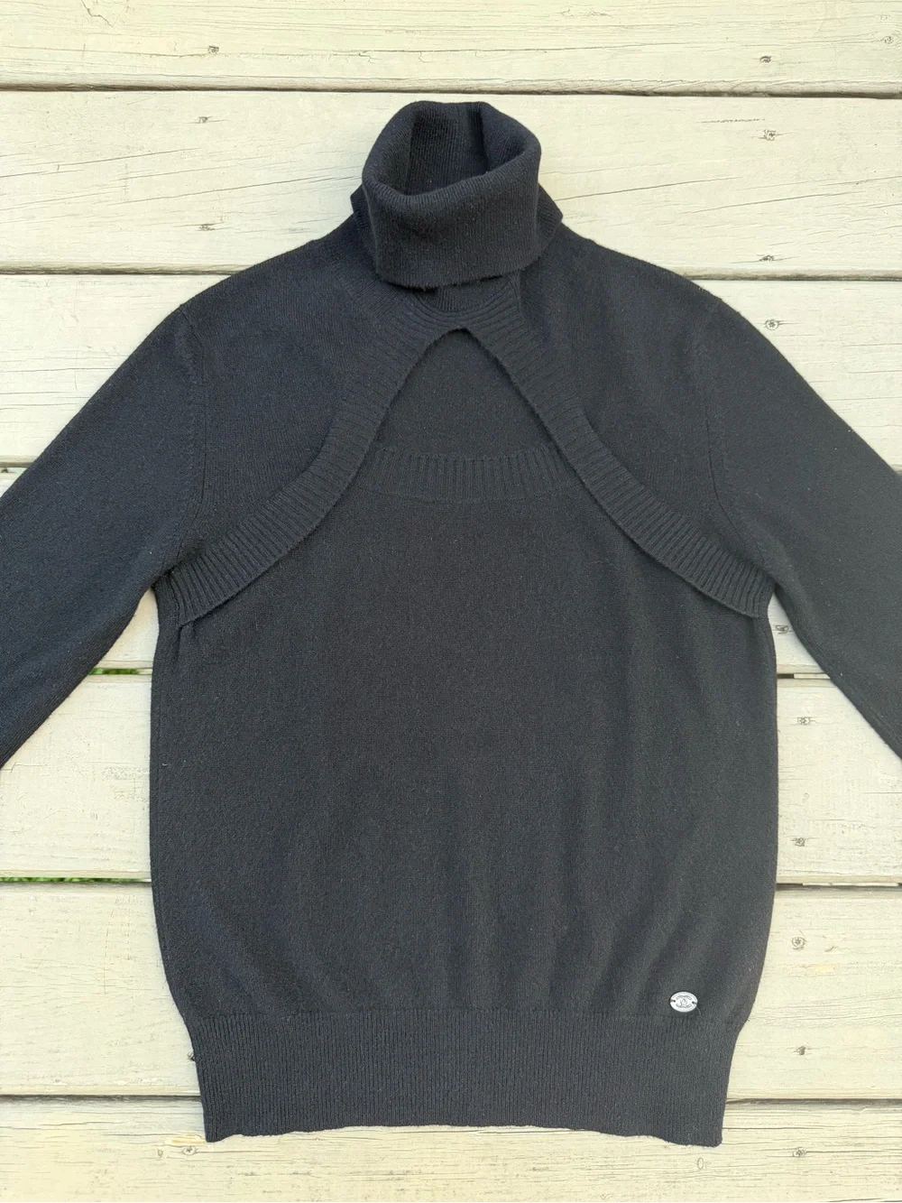 CHANEL Black Turtleneck Long Sleeve Cashmere Sweater size 40